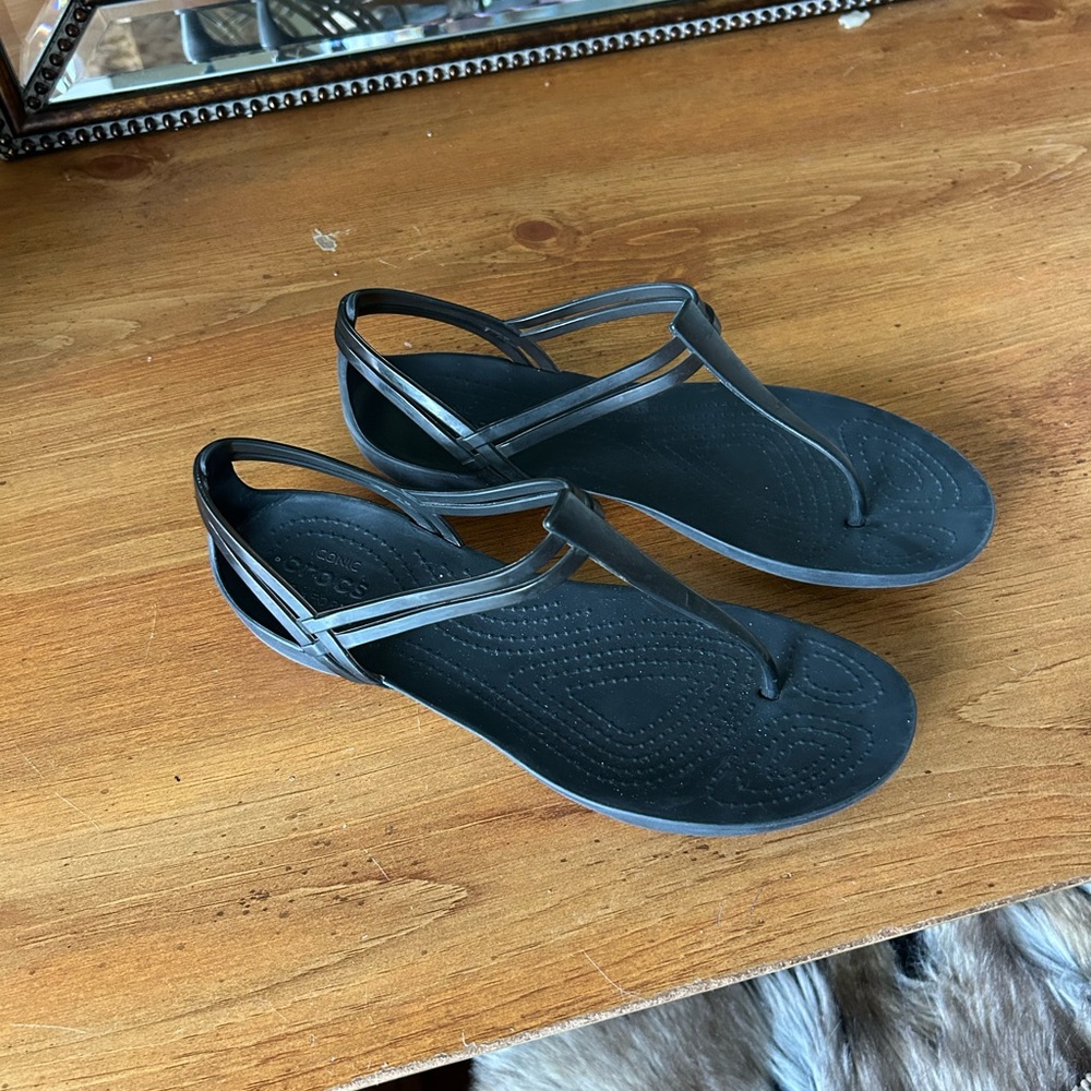 CROCS Isabella Women’s Black T Strappy Jelly Thong Sandals